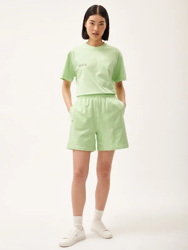 365 Midweight Mid Length Shorts—fennel-green