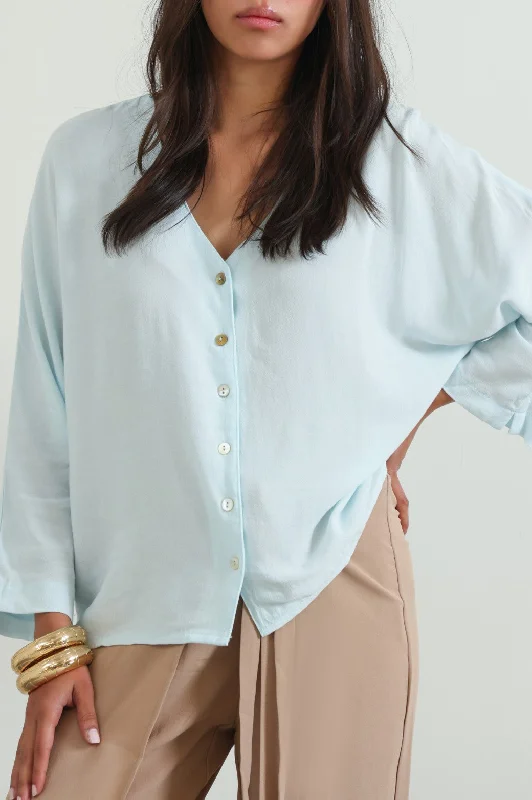 FLOWY DAY BLOUSE