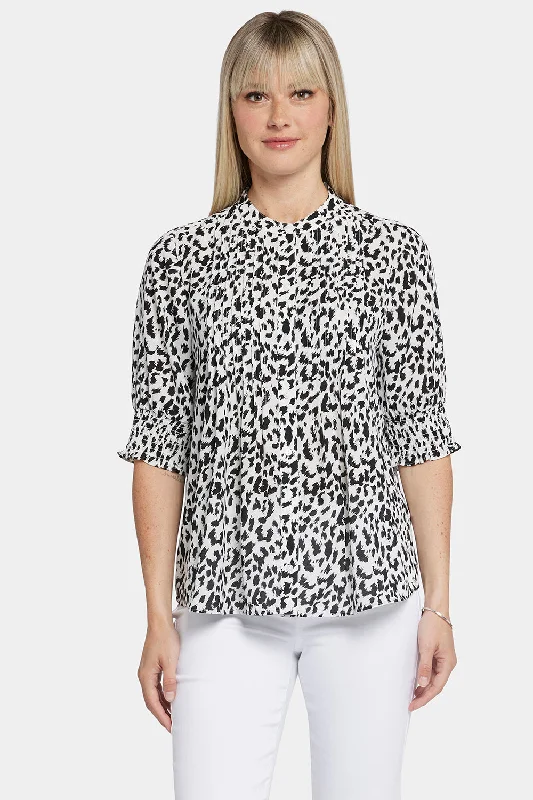 Pleated Short Sleeved Blouse - Gato